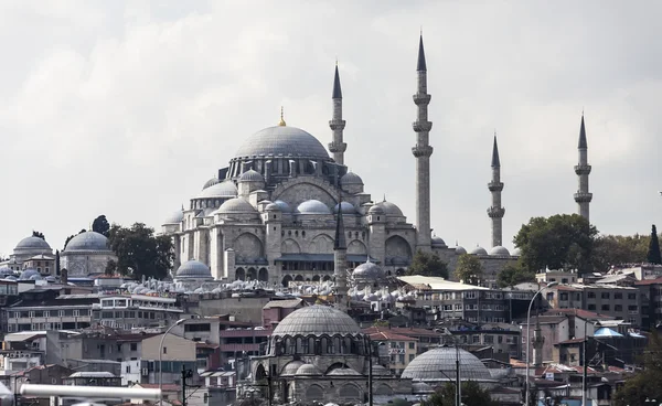 Isztambul, Törökország, Nézd Aranyszarv-öböl, a Galata-torony — Stock Fotó