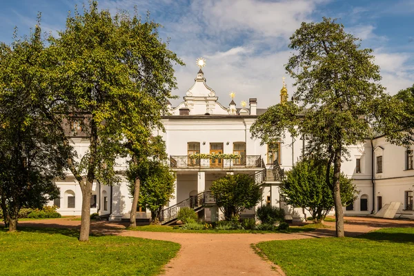 Casas con porches de dos pisos | casa americana con porche columna