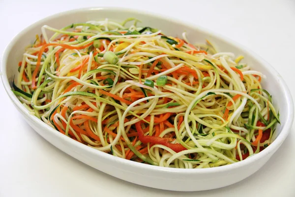 Fideos vegetales en llano —  Fotos de Stock