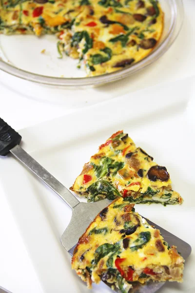 Pieczone warzywa frittata — Zdjęcie stockowe