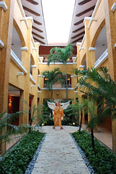 Angel on a Mexico Resort Building — Stock Photo, Image