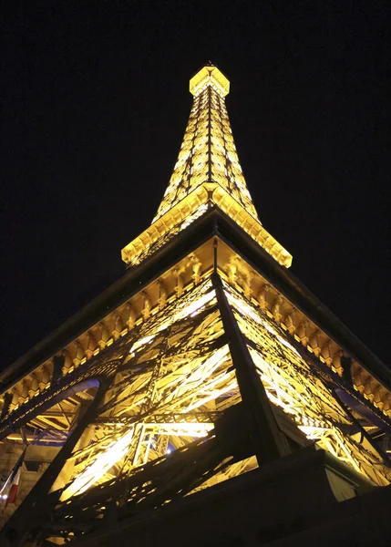 Las Vegas Eiffel Tower at Night — Stock Photo, Image