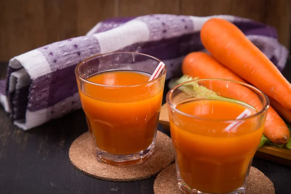 Fresh carrot juice — Stock Photo, Image