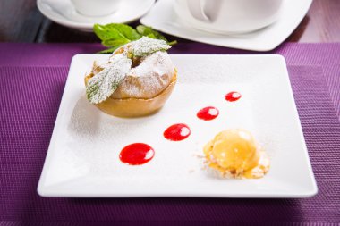 nane ile pişmiş elma