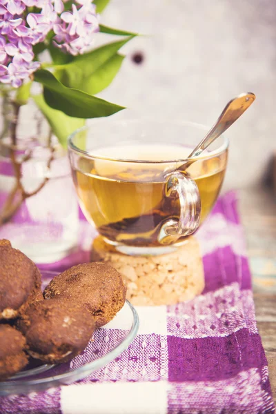 Tè con lilla — Foto Stock