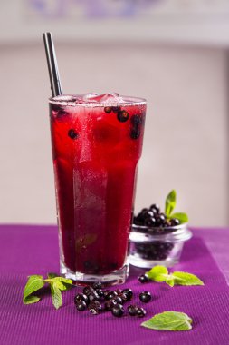 Frenk üzümü soğuk çay