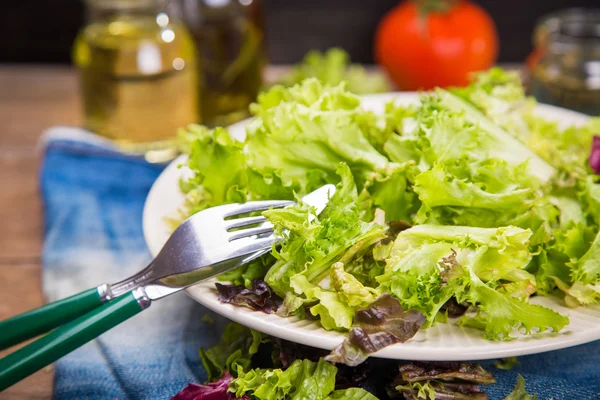 Vejetaryen salata karışımı