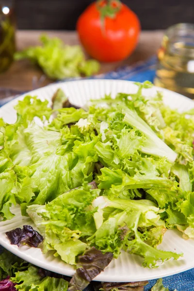 Mischung aus vegetarischem Salat — Stockfoto