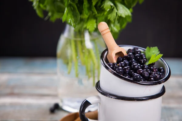 Myrtille fraîche en tasse — Photo