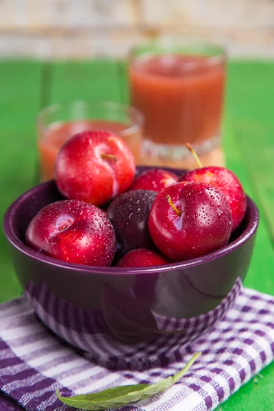 Plum basah matang — Stok Foto