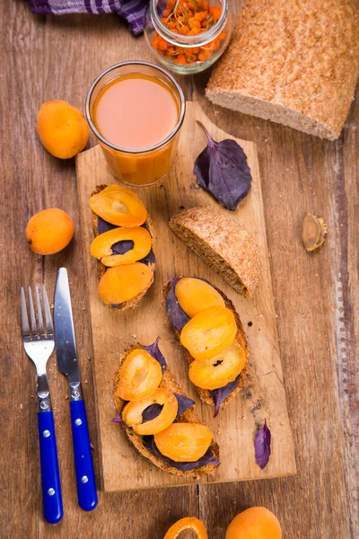 Sandwich with apricot — Stock Photo, Image