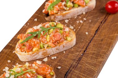 Bruschetta kırmızı balık