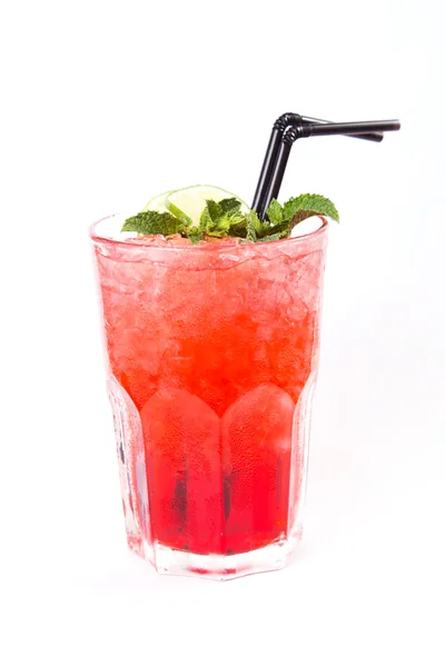 Cocktail alcolico rosso — Foto Stock