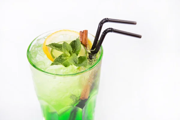 Cocktail alcolico verde — Foto Stock