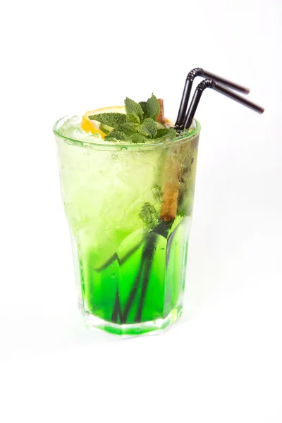 Gröna alkoholhaltiga cocktail — Stockfoto