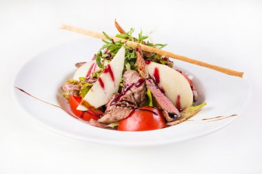 Et ve armut salatası