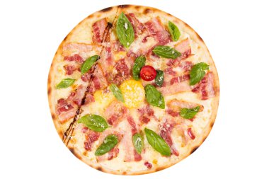 pastırmalı sıcak pizza