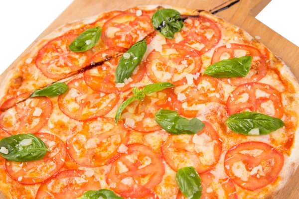 Fresh vegetarian pizza — Stock Photo, Image