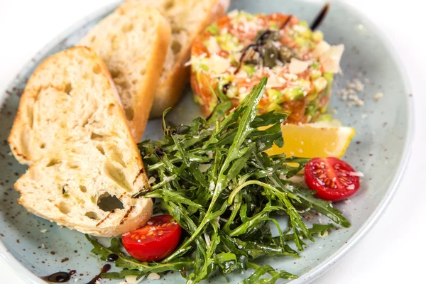 Salad with salmon — Stock Photo, Image