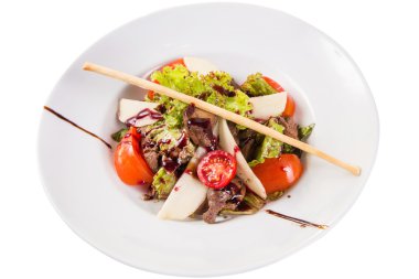 karaciğer ve elma salatası