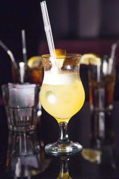 Cocktailar med orange — Stockfoto