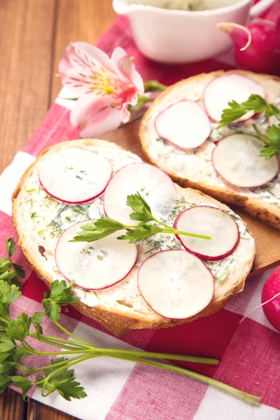 Sandwich with radish — Stock Photo, Image