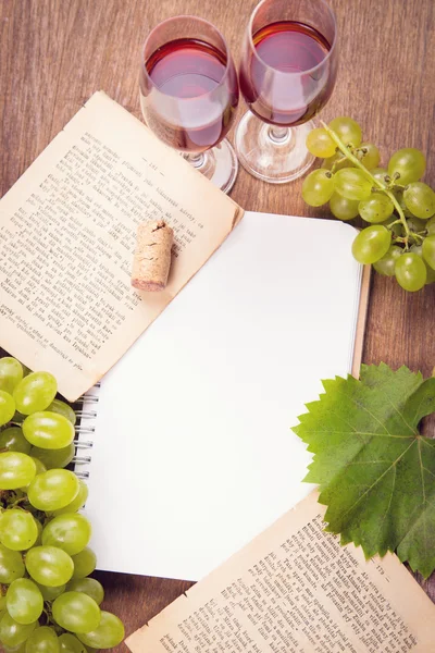 Uva con vino — Foto de Stock