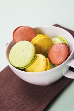 Beyaz çanak çömlek macaroons