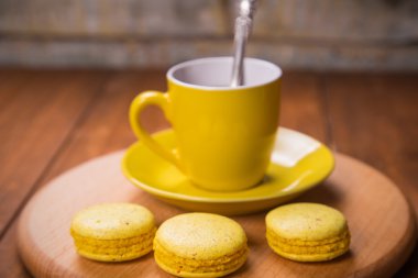 Çay ile macaroons