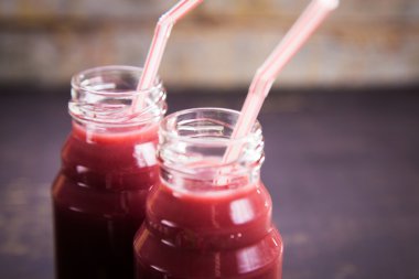 güler yüzlü sapılmak üzerinden