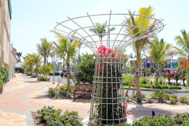 Dairesel çiçek kafes