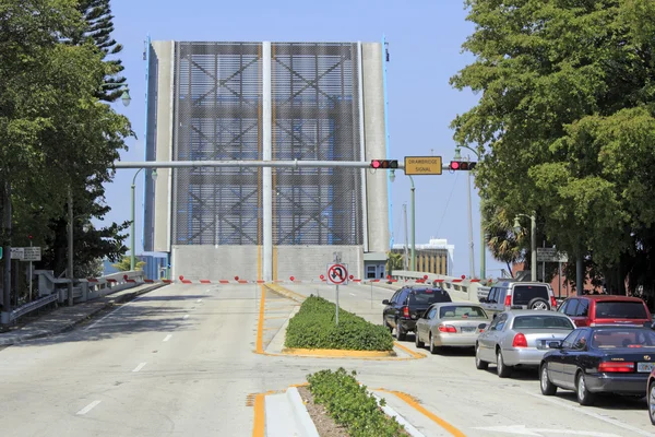 Raised Drawbridge with Vehicles Waiting — Stock Photo, Image