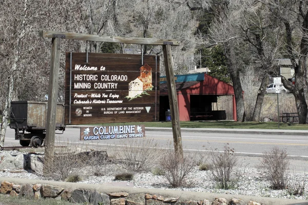 Señal de bienvenida al histórico país minero de Colorado — Foto de Stock