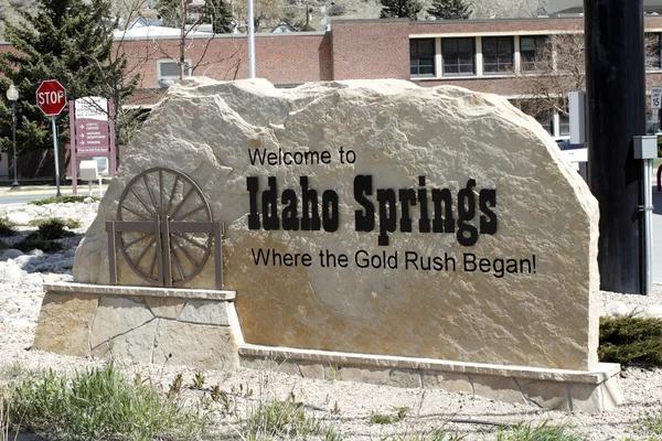 Stone Welcome to Idaho Springs Sign — Stock Photo, Image