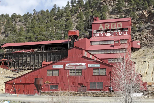 Historiallinen Argo Gold Mine ja Mill — kuvapankkivalokuva