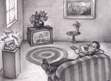 Oturma odasındaki bir kanepede oturup uzaktan kumandayı sabit telefon çalarken izleyen bir insan. Oturma odasındaki mobilyalara yaslanmış telefon çalarken televizyon izleyen bir erkek.