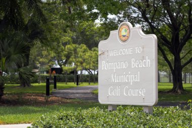 İçin Pompano Beach Belediye Golf Sahası işareti hoş geldiniz.