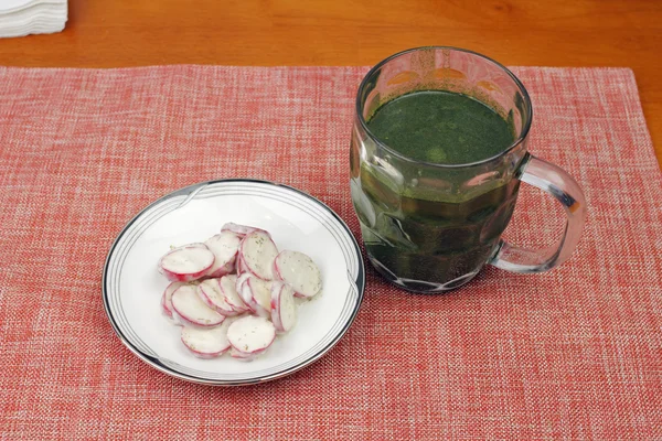 Greens Drink with Creamed Radishes — Stock Photo, Image