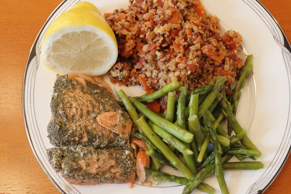 Quinoa with Lentils, Asparagus and Salmon — Stock Photo, Image