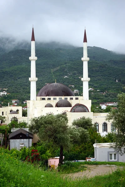 Mesquita com minaretes — Fotografia de Stock