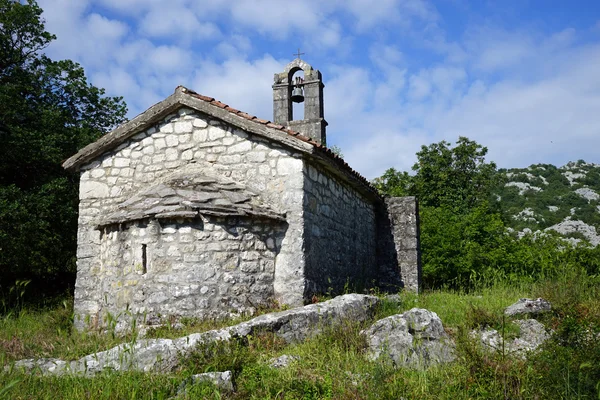 Montenegró régi templom — Stock Fotó