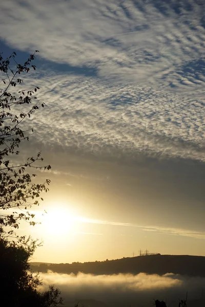 Восход солнца и облака — стоковое фото