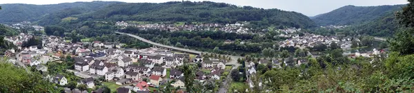 Stadtpanorama von fachbach — Stockfoto