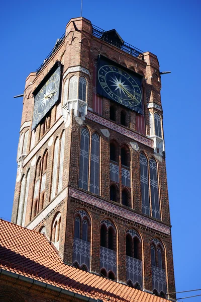 Hodinová věž v Torunj — Stock fotografie