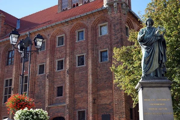Nicolaus Copernicus Monument — Stock Photo, Image