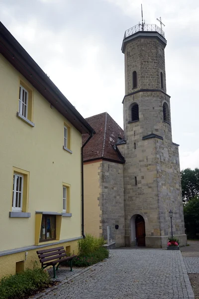 Toweer de igreja de Dreifaltigkeitsberges e edifício de mosteiro — Fotografia de Stock