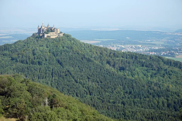 Castelo na colina — Fotografia de Stock