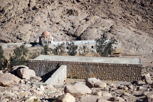 Tanrı-Trodden Mount Sinai kutsal Manastırı — Stok fotoğraf