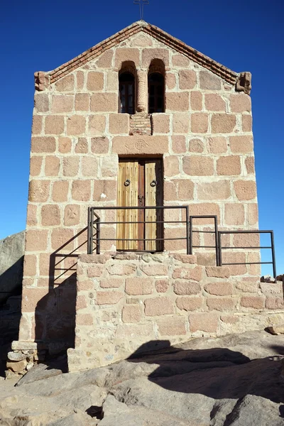 Petite église sur le sommet du mont Sinaï en Egypte — Photo