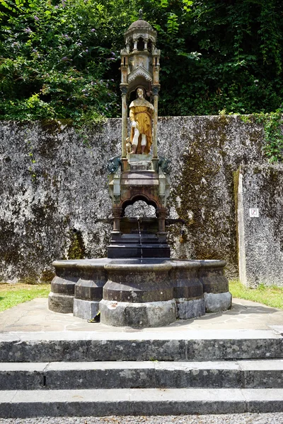Fountain in Sanctuary of Betharram, France — Stock Photo, Image